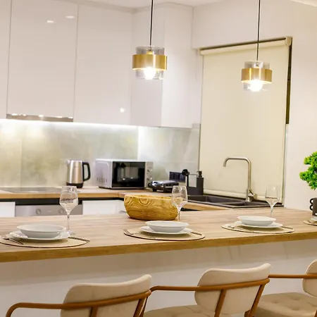 Ocean's 18 Apartment
