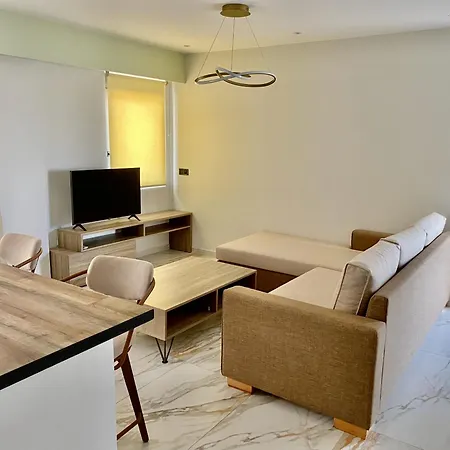 Oceans' 18 Apartment Kalamata
