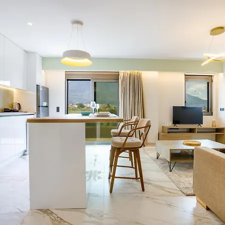 Daire Ocean's 18 Kalamata